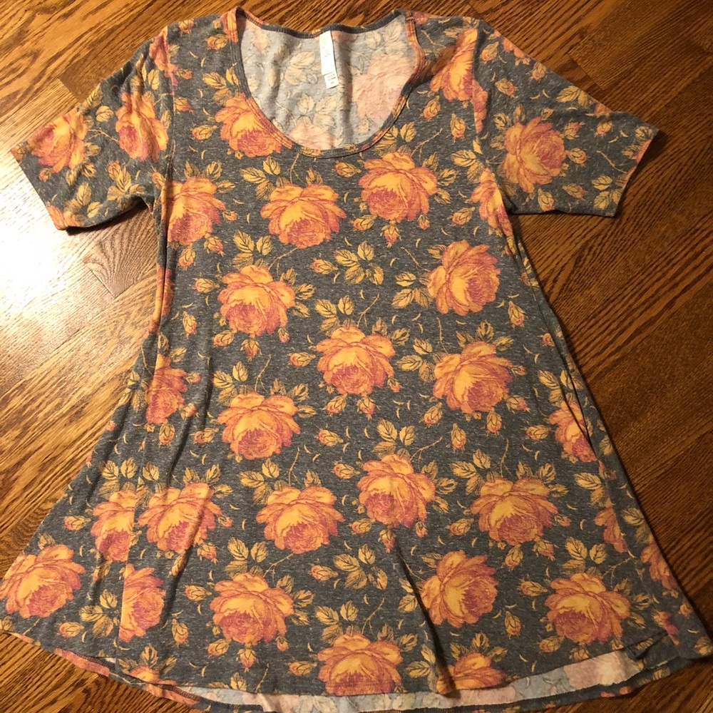 Lularoe Perfect T